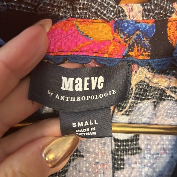 MAEVE by ANTHROPOLOGIE Blouse Floral Print with Brass Buttons| S - Picture 4 of 7